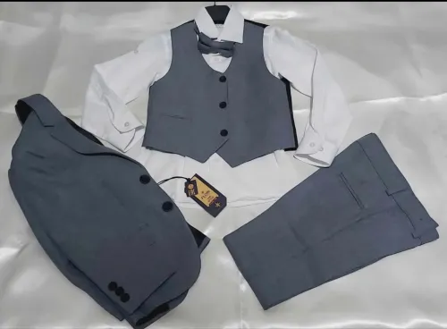 Lot de vêtements pour l'Aid filles et garçons