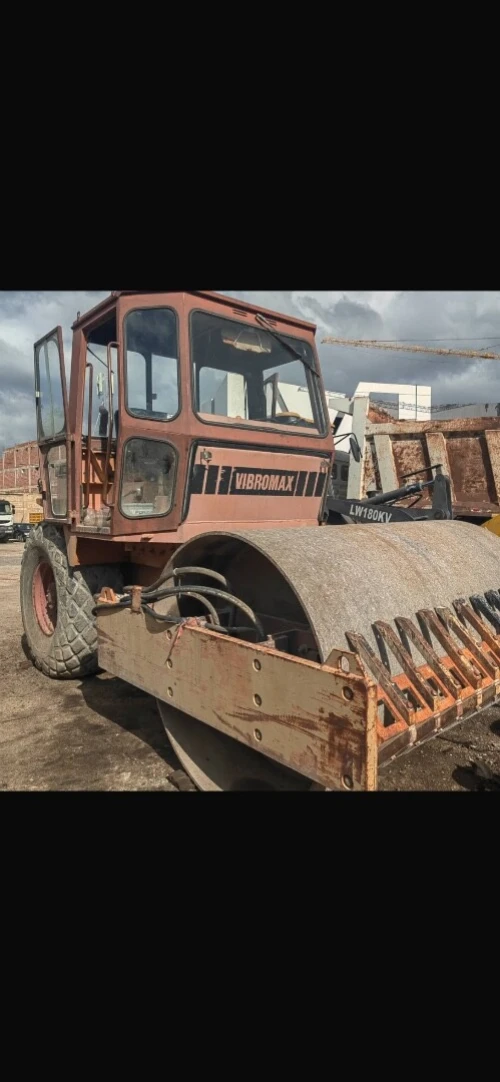 Compacteur Vibromax mixte 1990