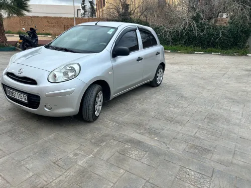Nissan Micra 2015 Visia +