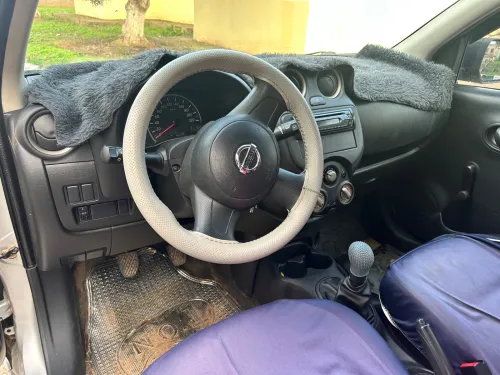 Nissan Micra 2015 Visia +
