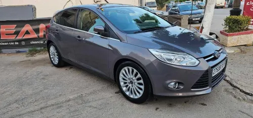 Ford Focus 5 portes 2013 Titanium