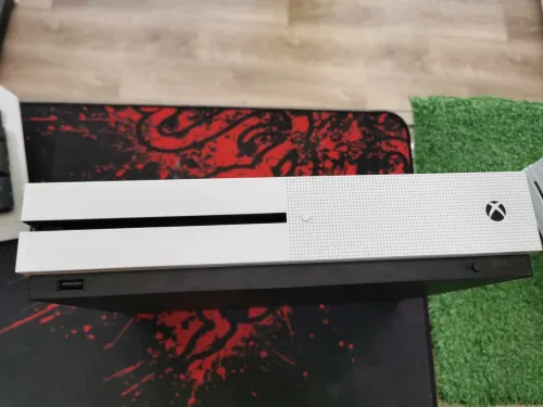 X box One s 1 Tb