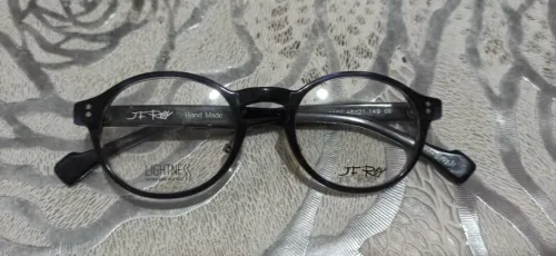 Lunettes originales francaises italiennes et japonaises de vue