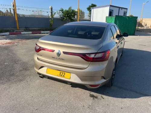 Renault Megane 4  2022 Itens