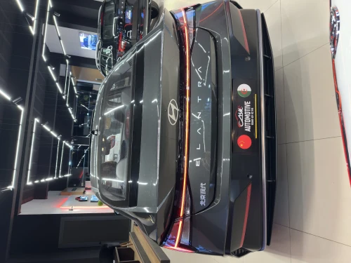 Hyundai Elantra 2025 Luxury