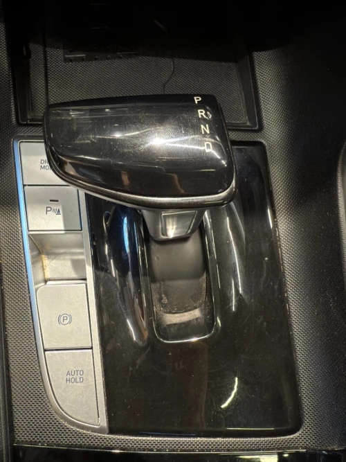 Hyundai Elantra 2025 luxury