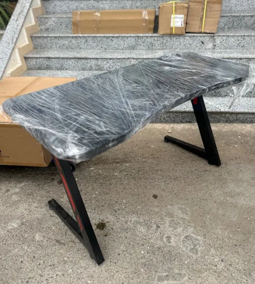 BUREAU GAMING KIRO 140cm