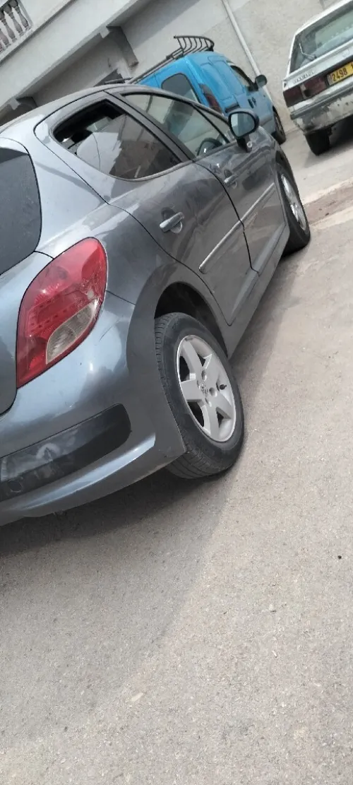 Peugeot 207 2011 