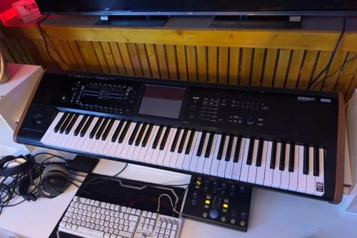KORG KRONOS 2 WORKSTATION 73