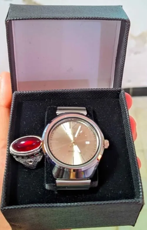 Montres de luxe pour hommes + bagues élégantes