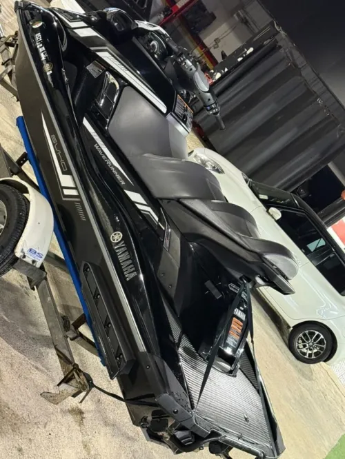 Jet ski