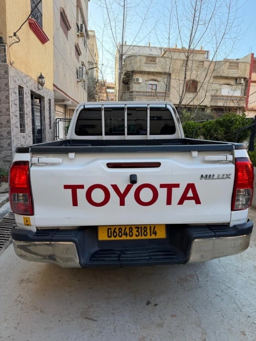 Toyota Hilux 2018 LEGEND SC 4x4