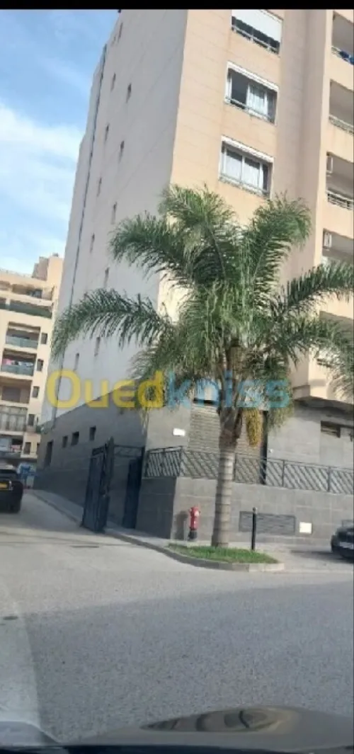 Location Appartement F4 Alger Dar el beida