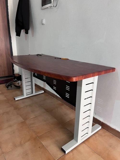 Bureau MDF | مكتب