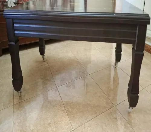 طاولة 