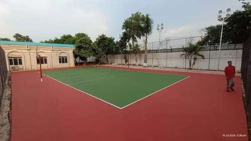 Gomme synthétique, acrylique epdm, revêtements salle de sport et terrains