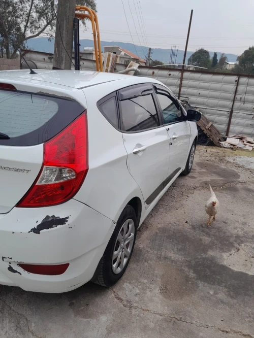 Hyundai Accent RB  4 portes 2012 Accent RB  4 portes