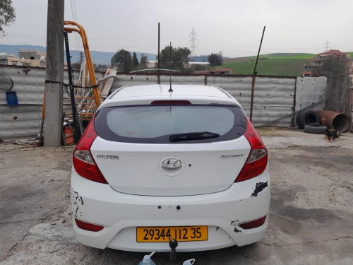 Hyundai Accent RB  4 portes 2012 Accent RB  4 portes
