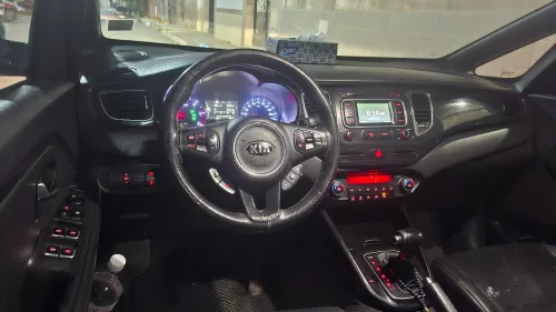 Kia Carens 2015 