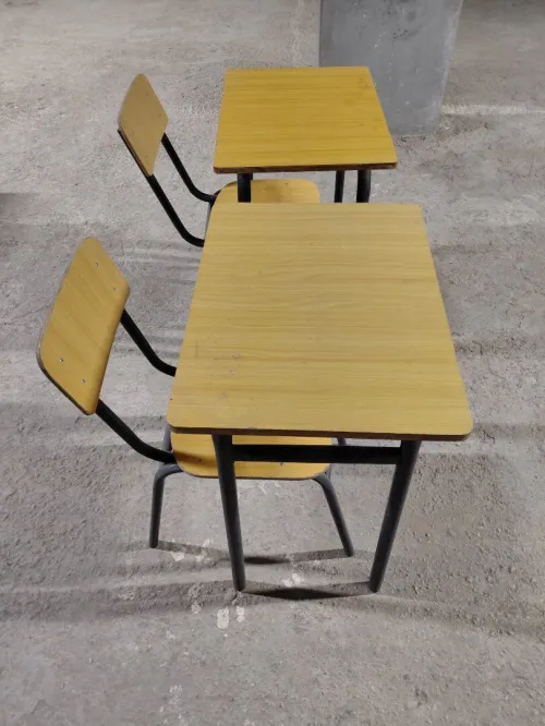 Lot matériel scolaire pour école ou préscolaire Bon état