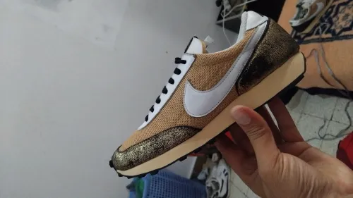 Nike original سوما لرض شابا 
