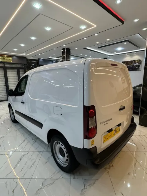 Peugeot Partner 2017 B9