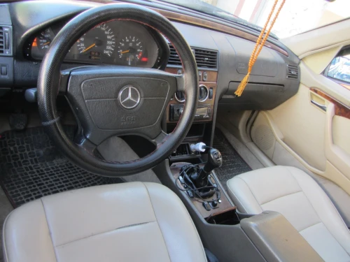 Mercedes Classe C 1999 250