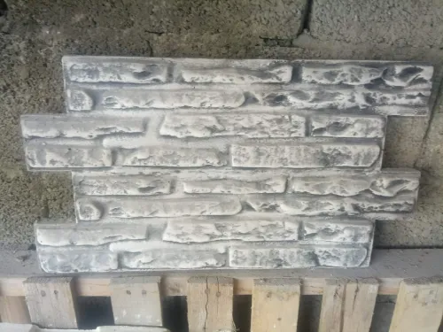 Nous vous proposons des services professionnels dans le domaine de :  Placoplatre  Peinture moderne et classique  Décoration intérieure (plafonds, murs, design moderne