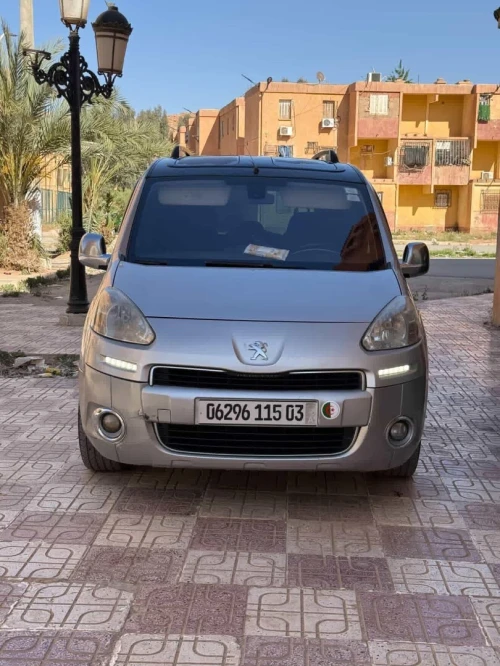 Peugeot Partner 2015 Tepee Allure 