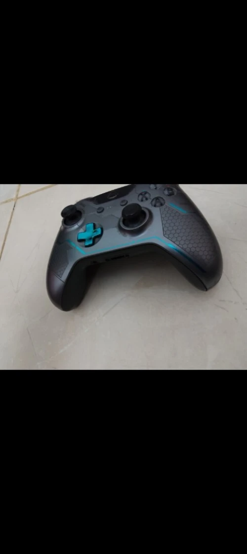 XBOX One 1t Halo 5 guardians LIMITED EDITION