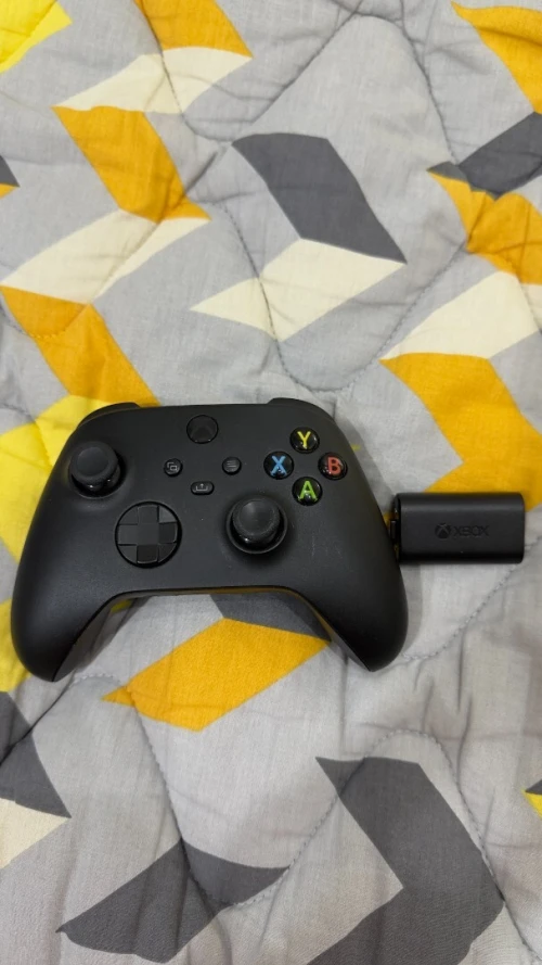 Xbox Series X 1TB مستعمل بحالة ممتازة للبيع