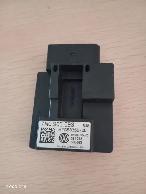 Relais / module pompe a gasoil volkswagen tiguan 