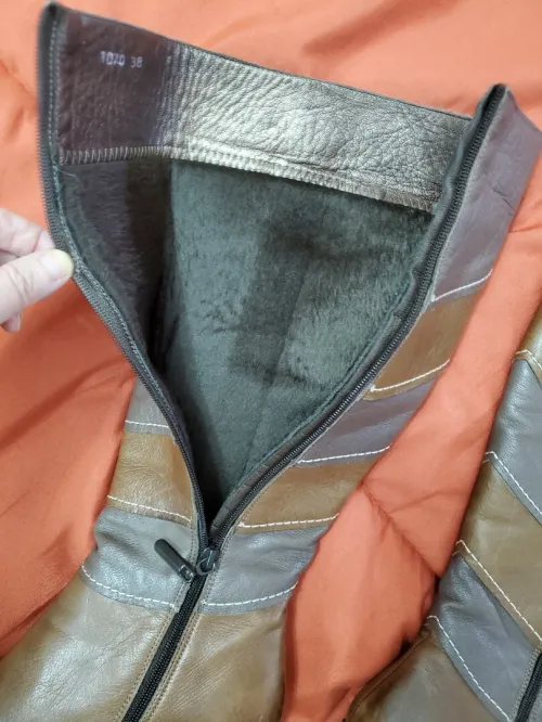 Veste en fourrure et bottes véritable cuir