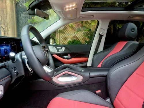 GLE 300  7 Places 2025