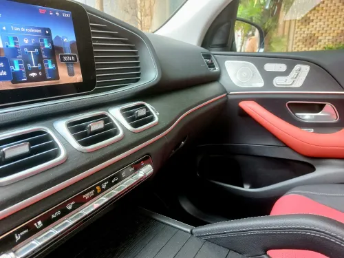 GLE 300  7 Places 2025