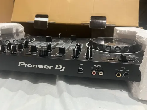 Controller Pioneer DDJ-REV1