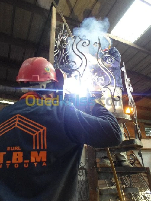 Construction batiments metallique 