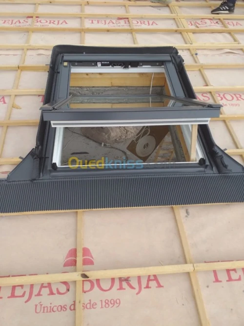 FENETRES DE TOIT DE MARQUE VELUX