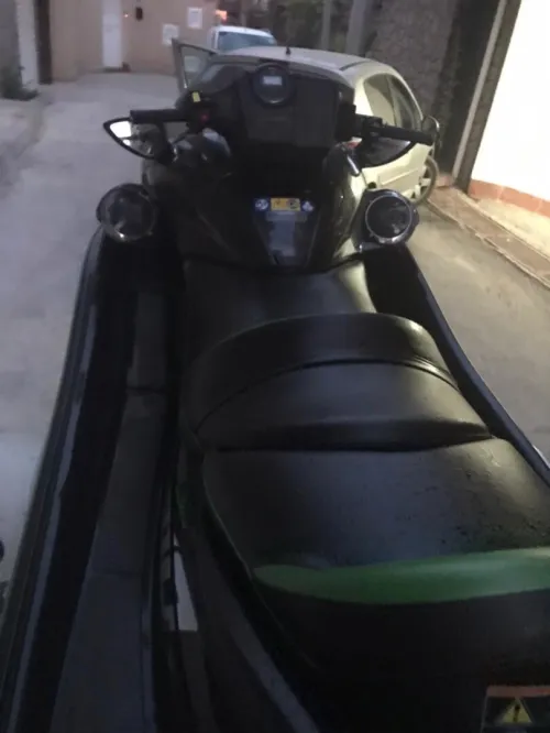 Jet ski