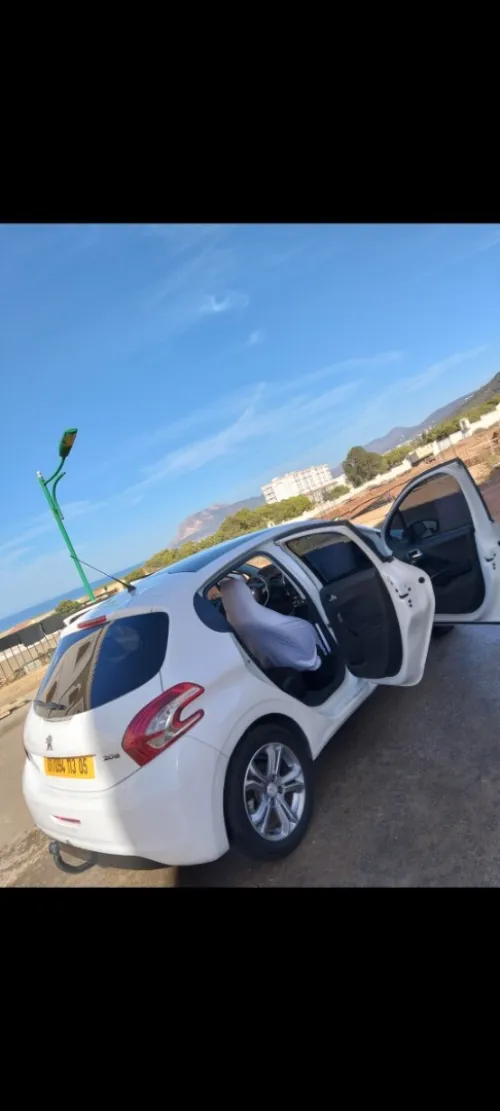 Peugeot 208 2013 Allure