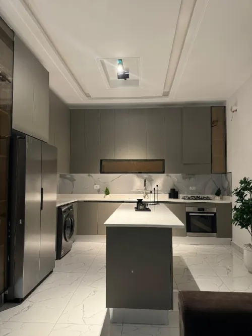 Cuisine équipée moderne en MDF 2026