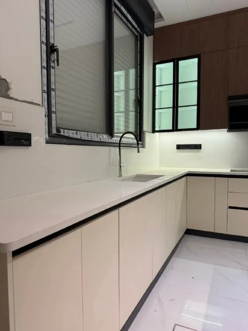 Cuisine équipée Moderne En Eegger & HDF 2026
