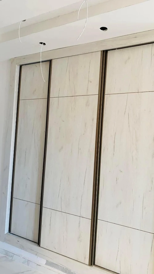 Dressing armoire sur mesure coulissant خزانات ملابس عصرية