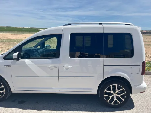 Volkswagen Caddy 2017 Highline