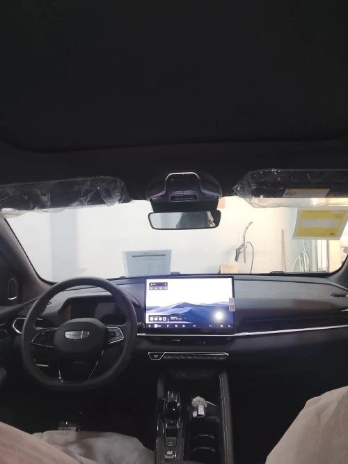 Geely Coolray 2026 Full Option (caméléon)