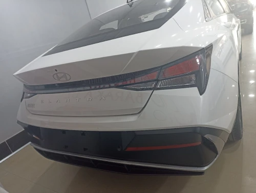 Hyundai Elantra 2025 