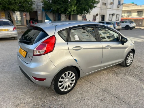 Ford Fiesta 2015 Trend Look