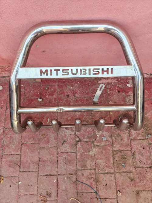 Pare-choc Mitsubishi