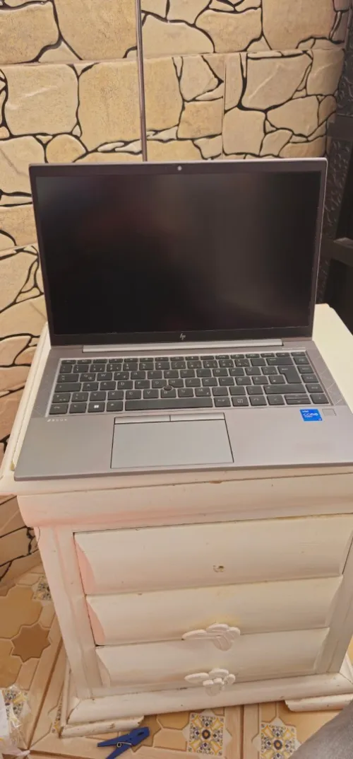 Hp zbook firefly 14 g8