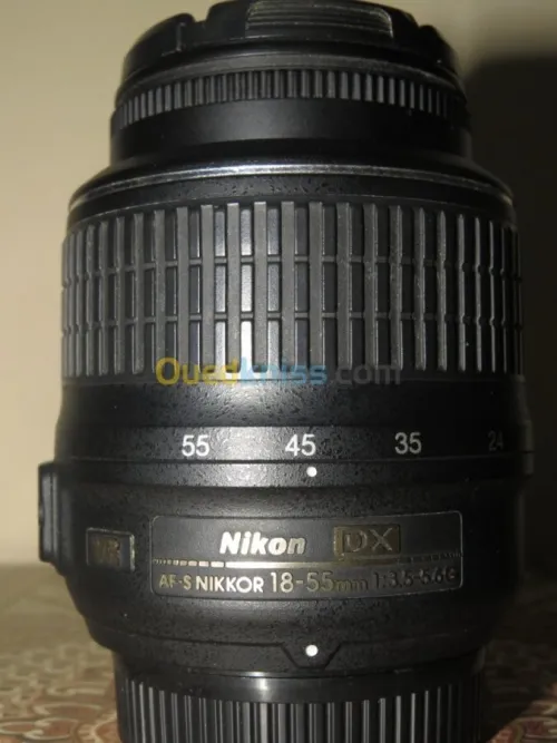Nikon D5000 + Objectif Sigma 28-300 mm + Objectif 18-55 mm